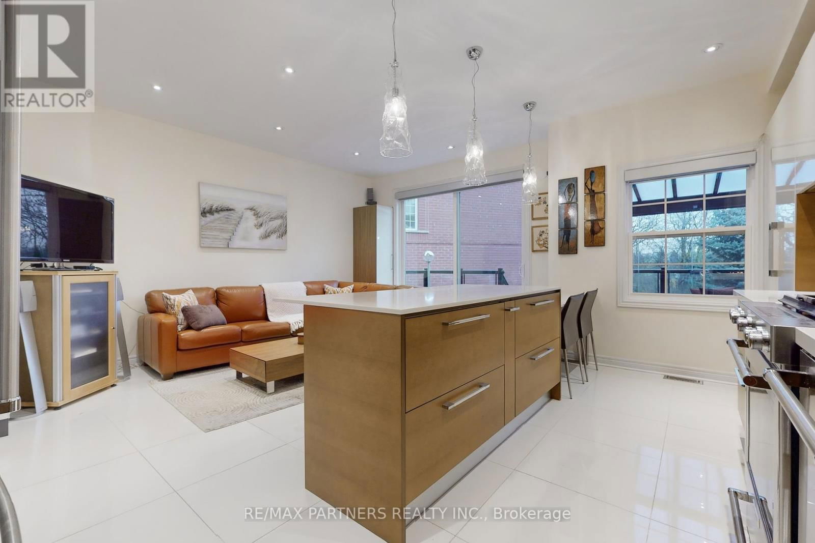 25 CRISPIN COURT Image 18