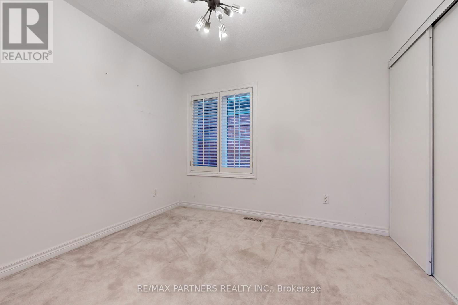 25 CRISPIN COURT Image 33