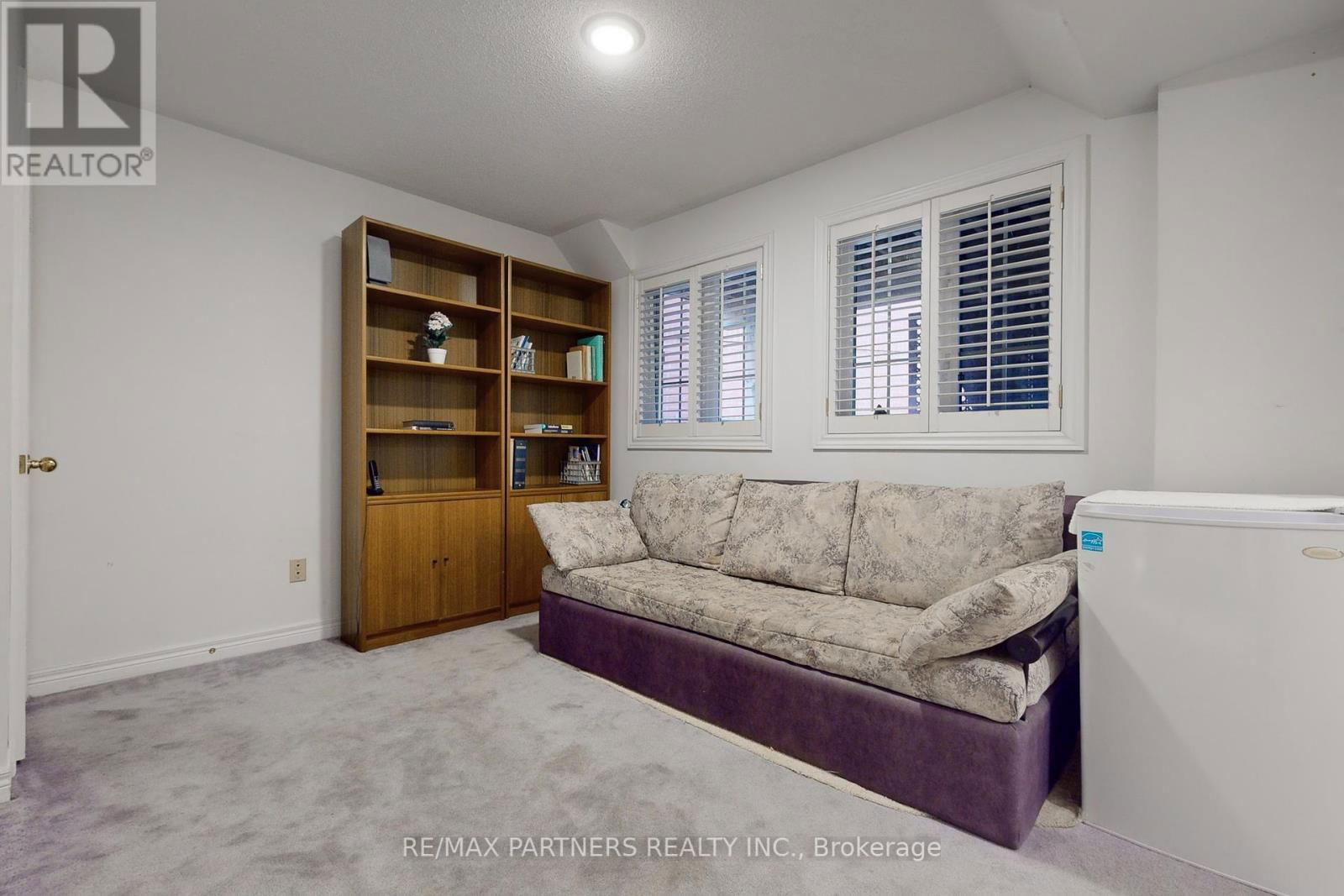 25 CRISPIN COURT Image 38