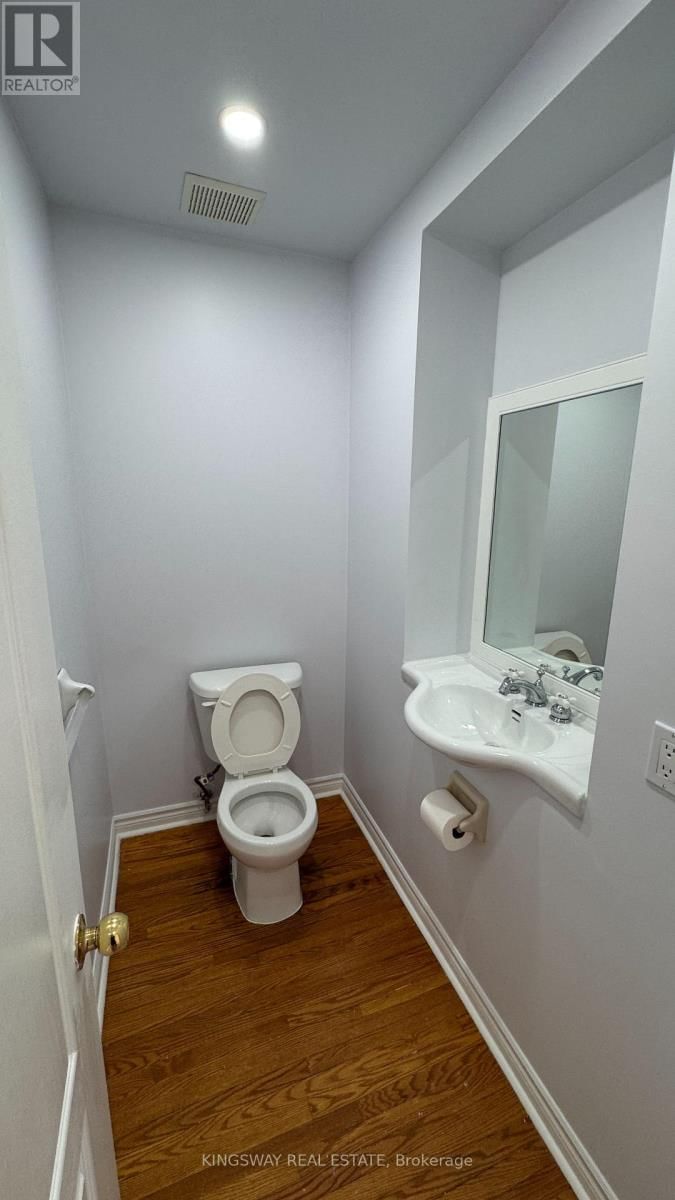 65 PARK CRESCENT Image 18