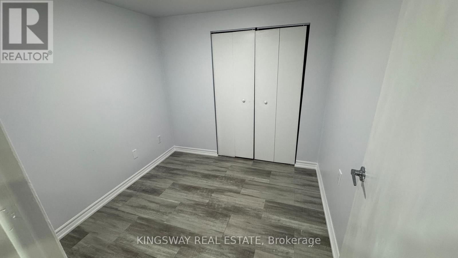 65 PARK CRESCENT Image 7