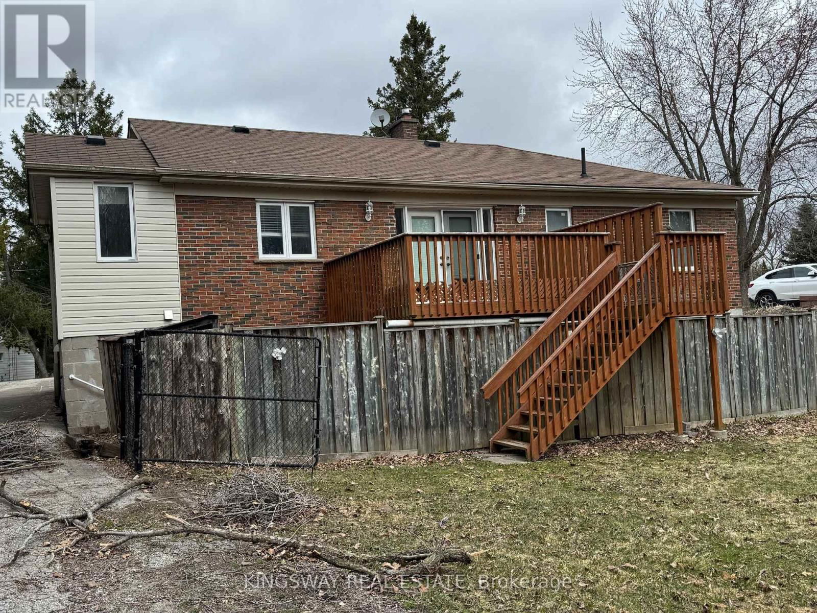 65 PARK CRESCENT Image 1