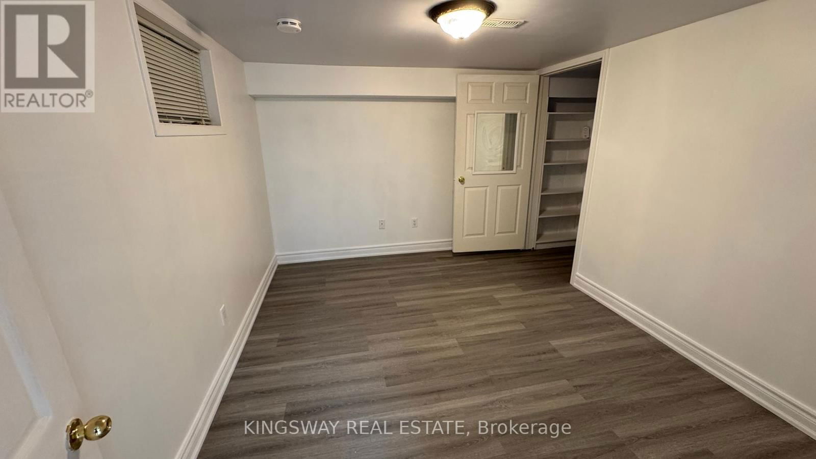 65 PARK CRESCENT Image 3