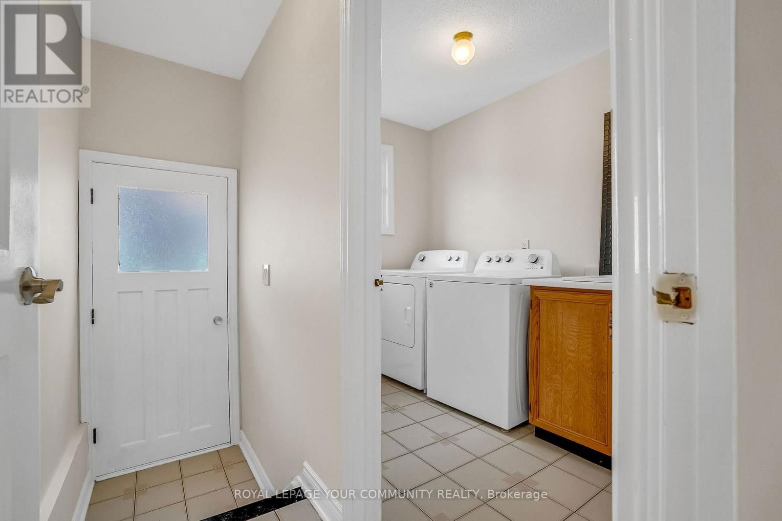 34 CLAUDIA AVENUE NORTH Image 18
