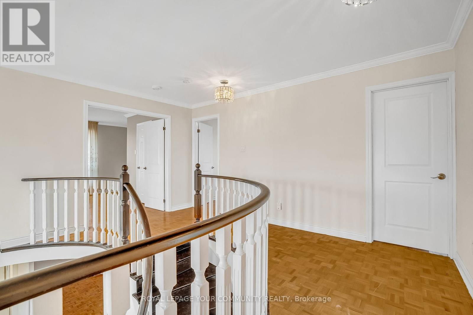 34 CLAUDIA AVENUE NORTH Image 20
