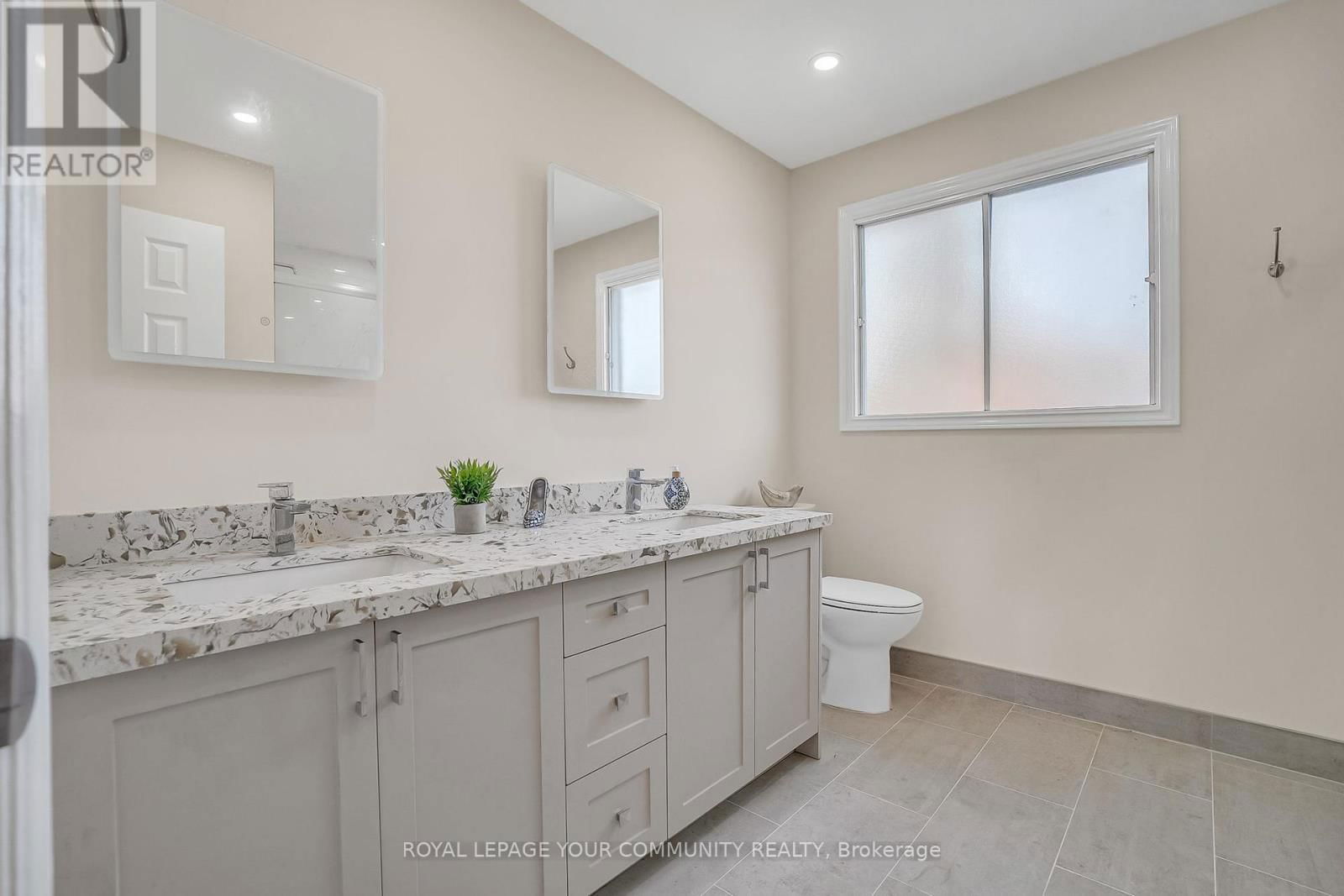 34 CLAUDIA AVENUE NORTH Image 23