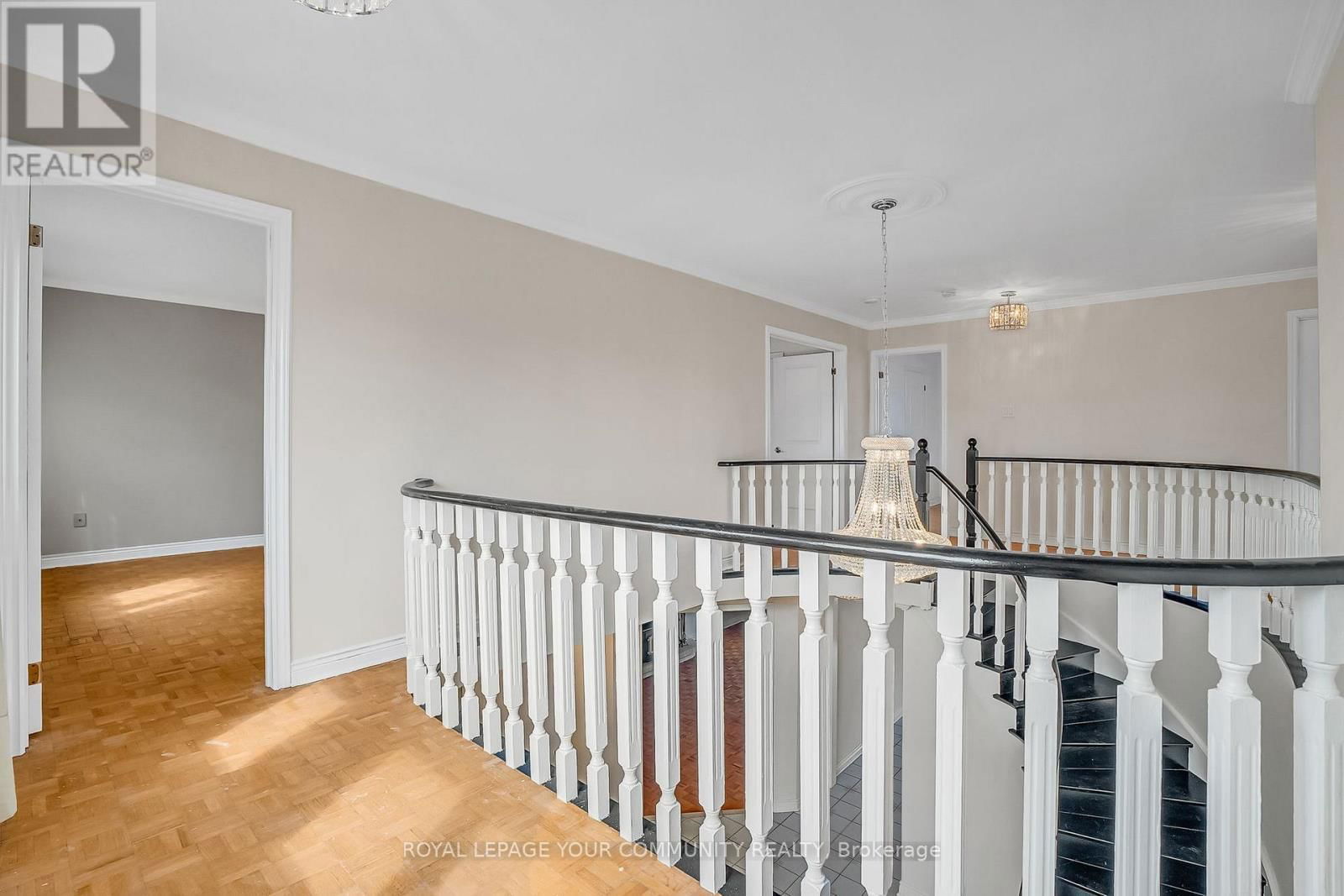 34 CLAUDIA AVENUE NORTH Image 26