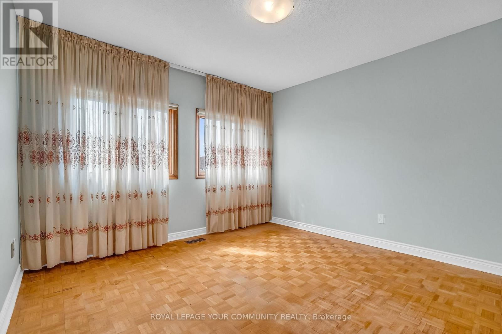 34 CLAUDIA AVENUE NORTH Image 34