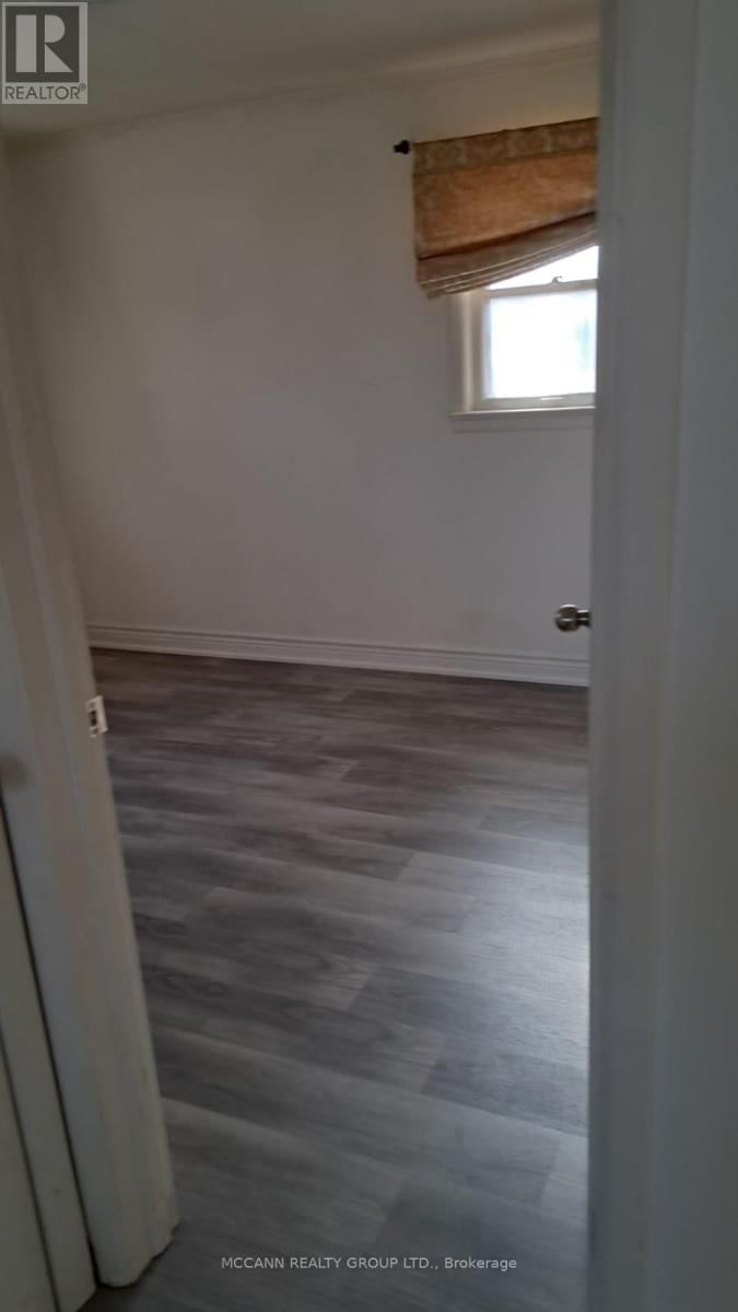 A - 562 MULOCK COURT Image 6