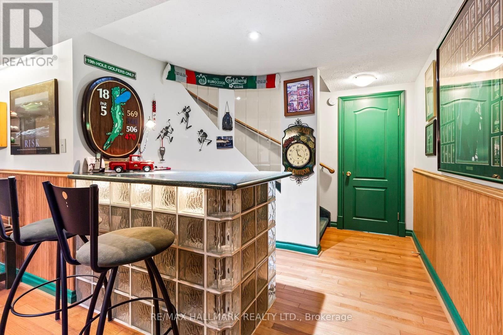 21 ELEANOR CIRCLE Image 28