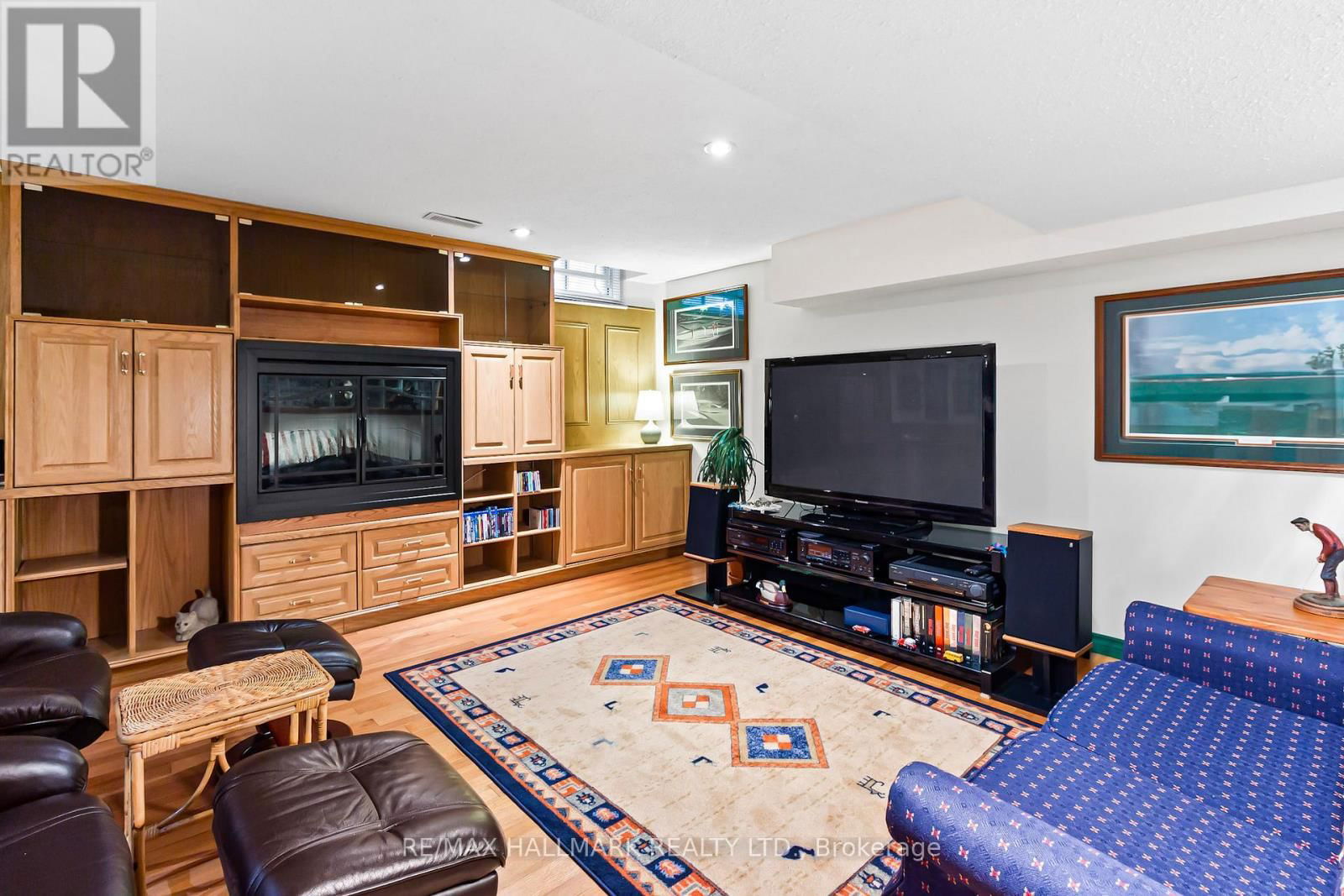 21 ELEANOR CIRCLE Image 30