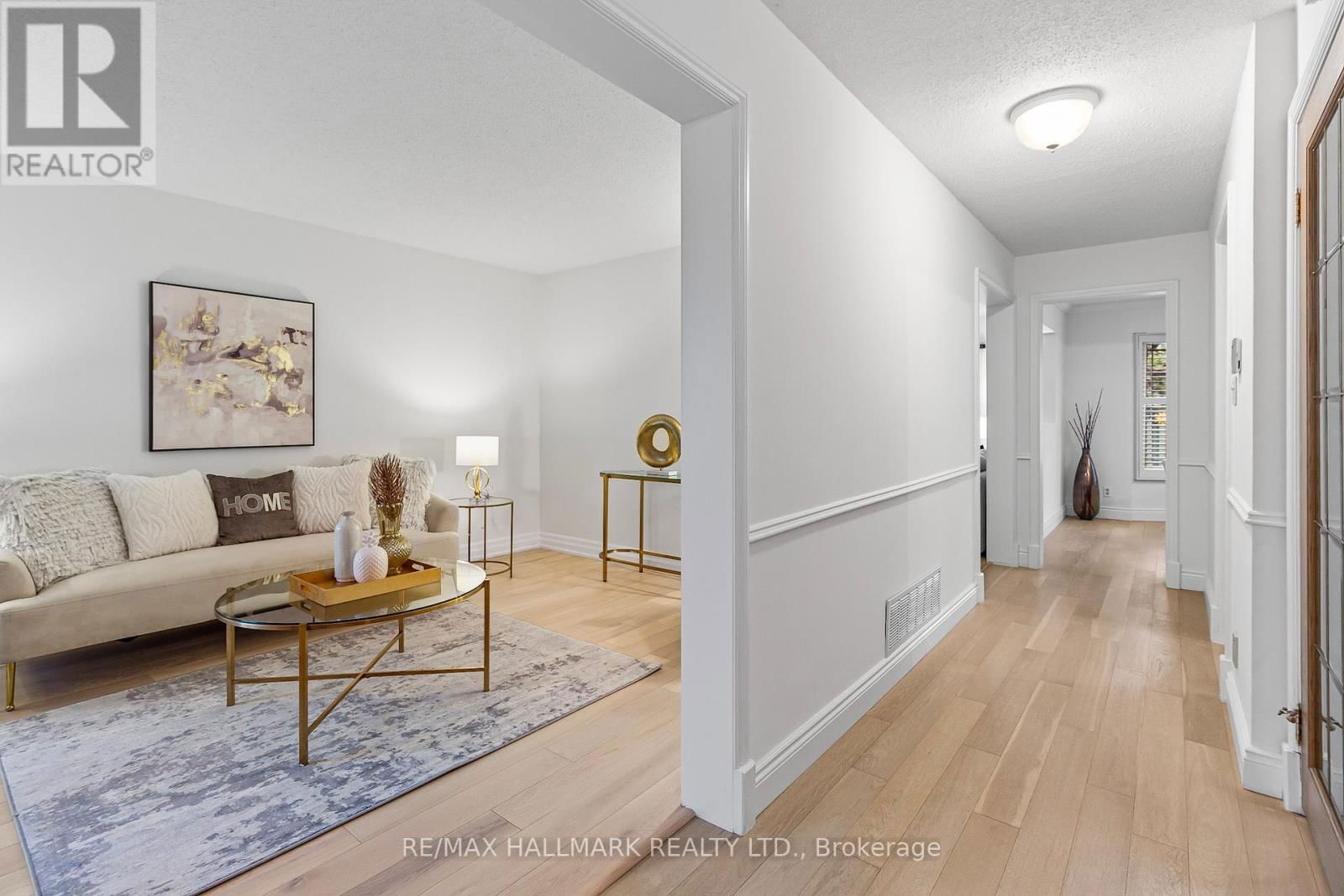 21 ELEANOR CIRCLE Image 9