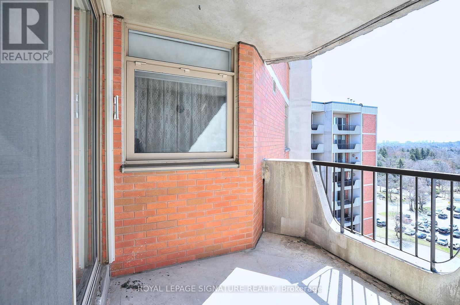 1208 - 7811 YONGE STREET Image 28