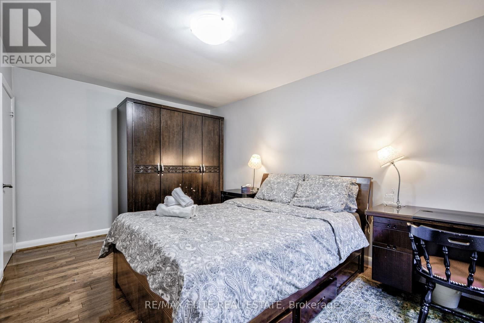 112 TALMAGE AVENUE Image 15