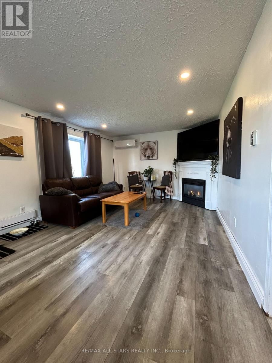 23495 LAKERIDGE ROAD Image 5