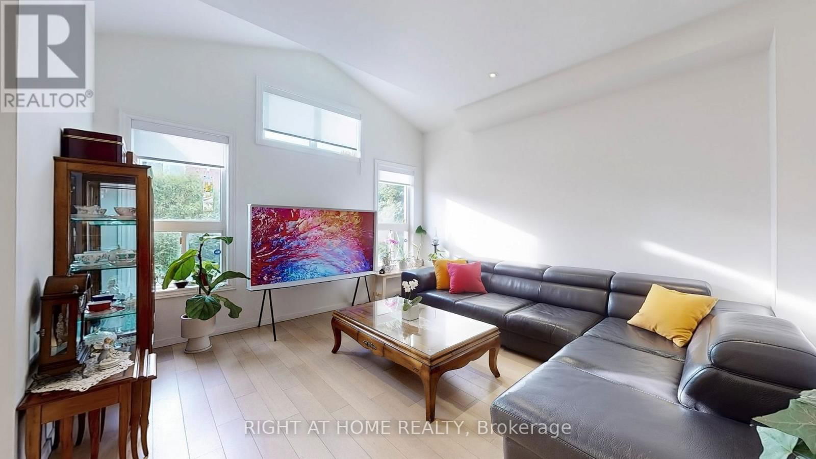 12 SIGNET WAY Image 21