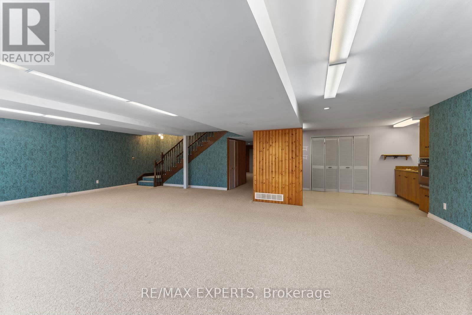 16 MILLWOOD PARKWAY Image 29
