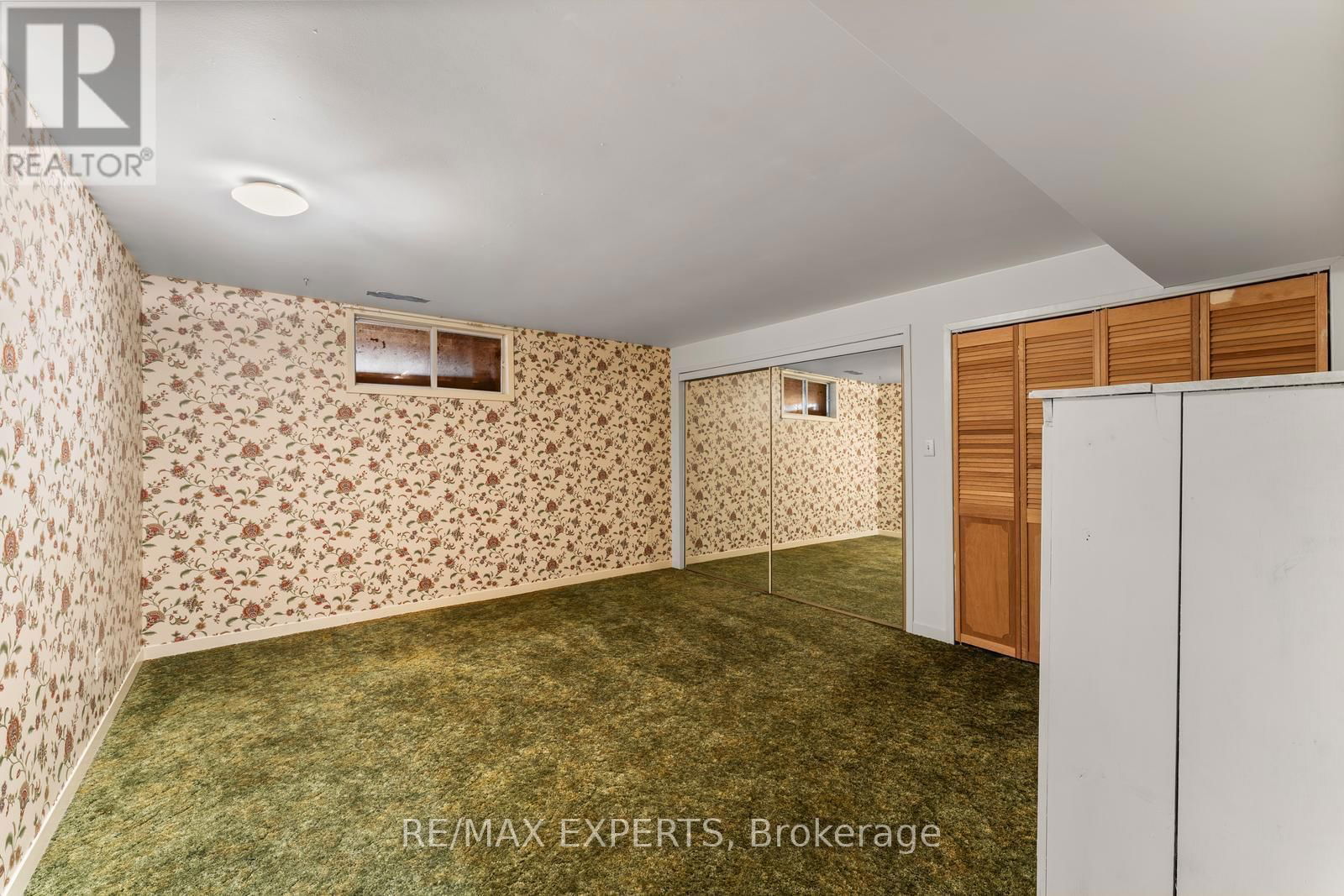 16 MILLWOOD PARKWAY Image 32
