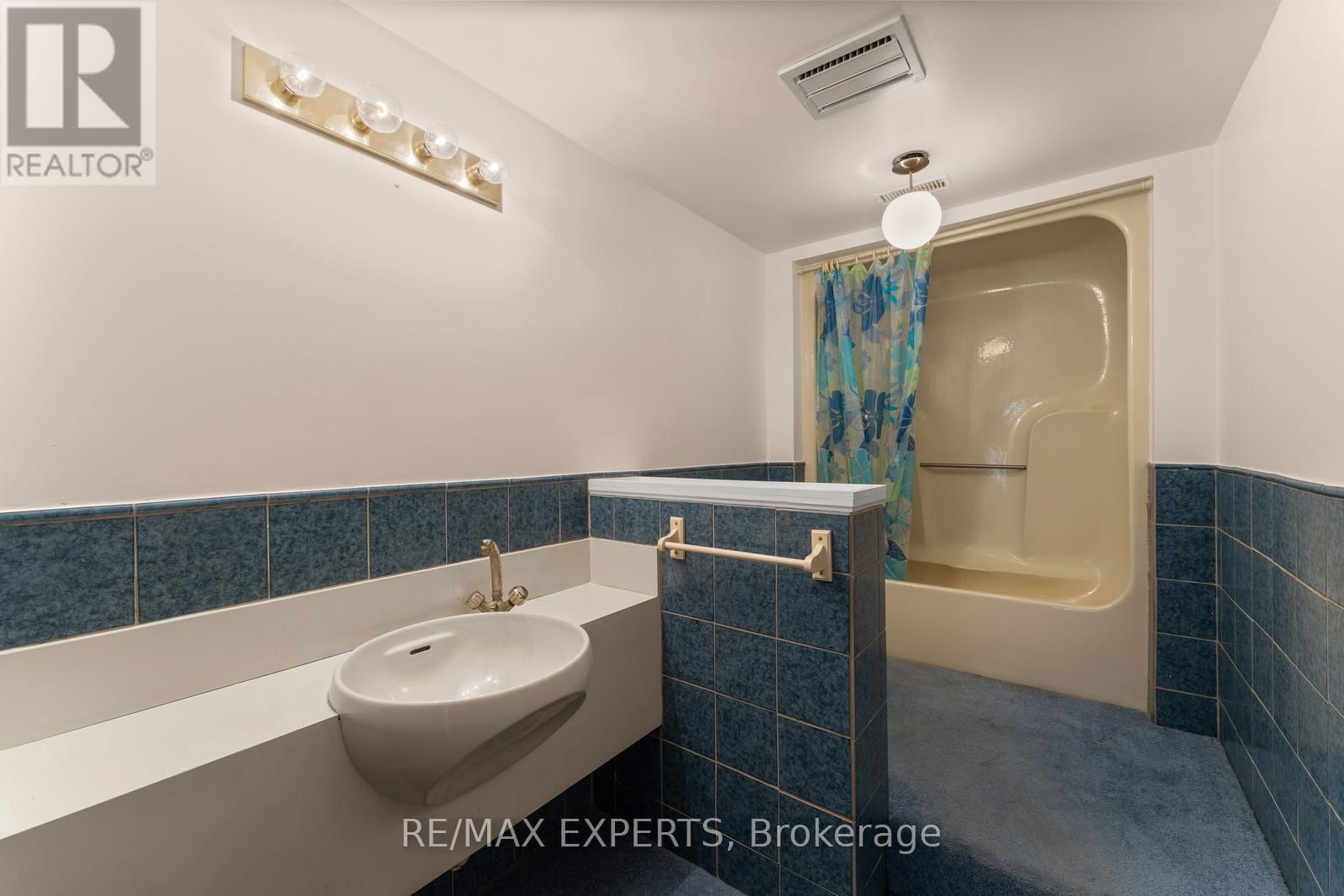 16 MILLWOOD PARKWAY Image 34