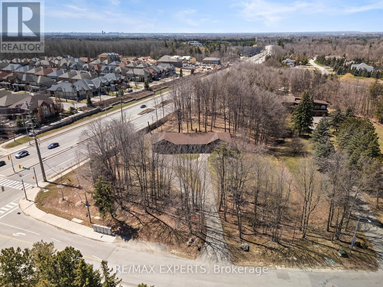 16 MILLWOOD PARKWAY Image 5