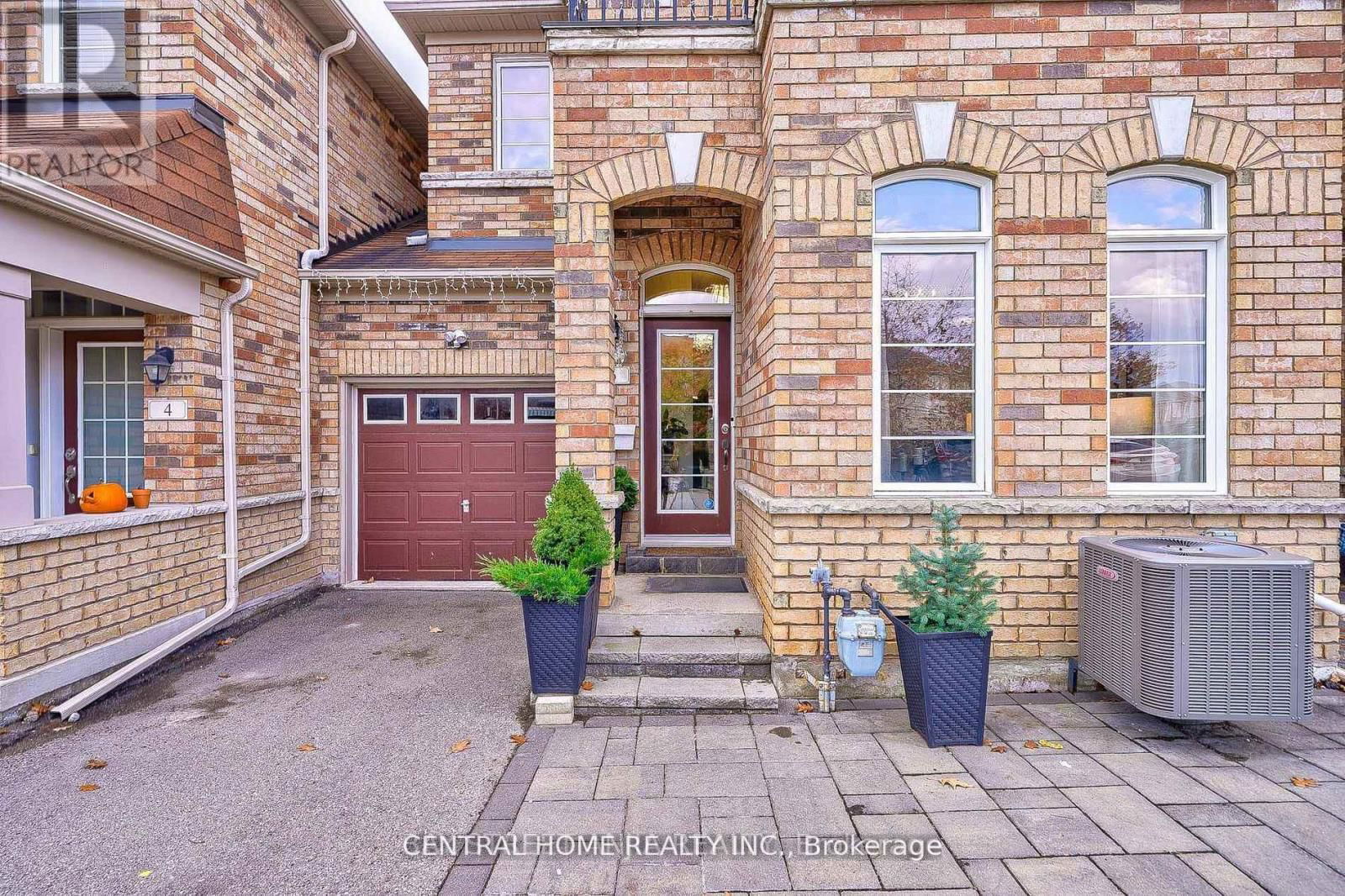 6 TODMAN LANE Image 2