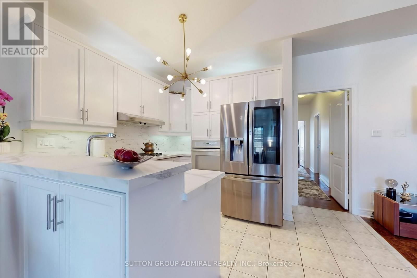 31 VILLANDRY CRESCENT Image 13