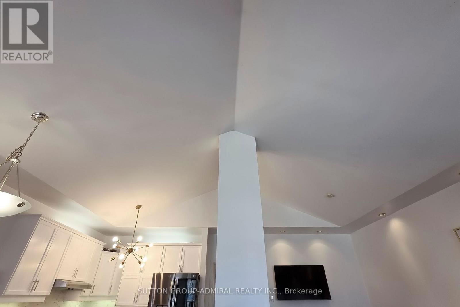31 VILLANDRY CRESCENT Image 15
