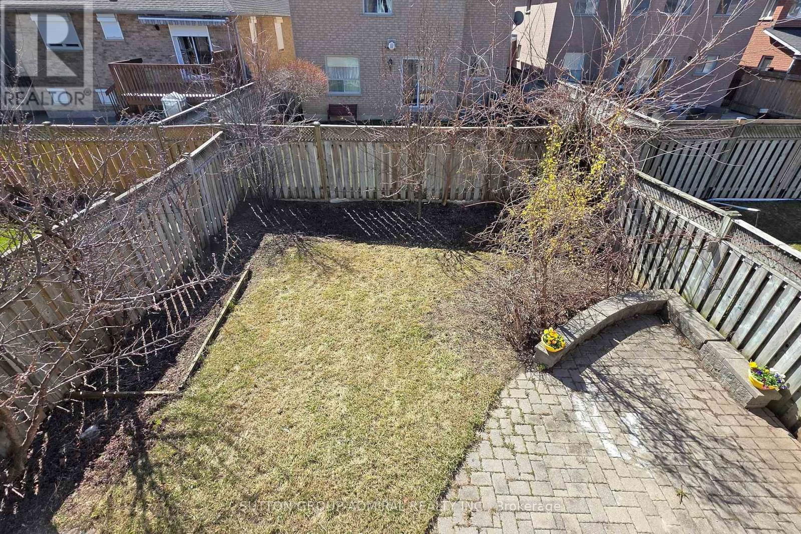 31 VILLANDRY CRESCENT Image 45
