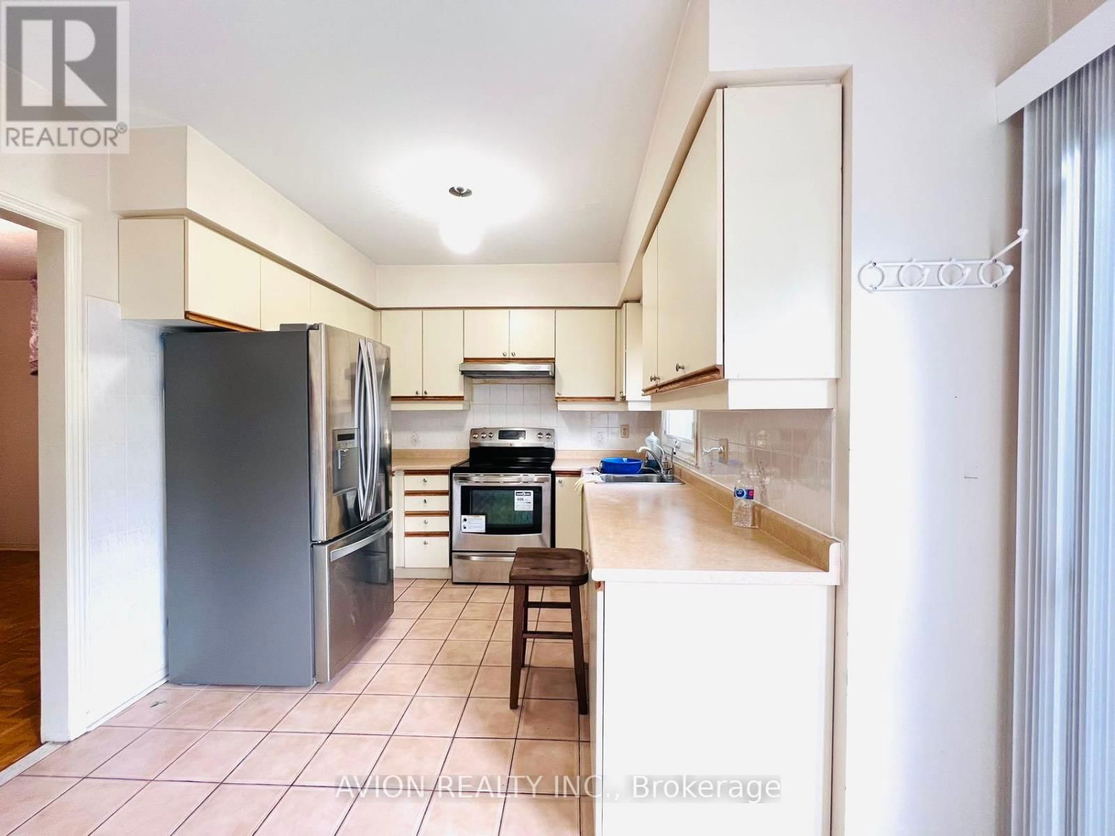 15 CANTERTROT COURT Image 7