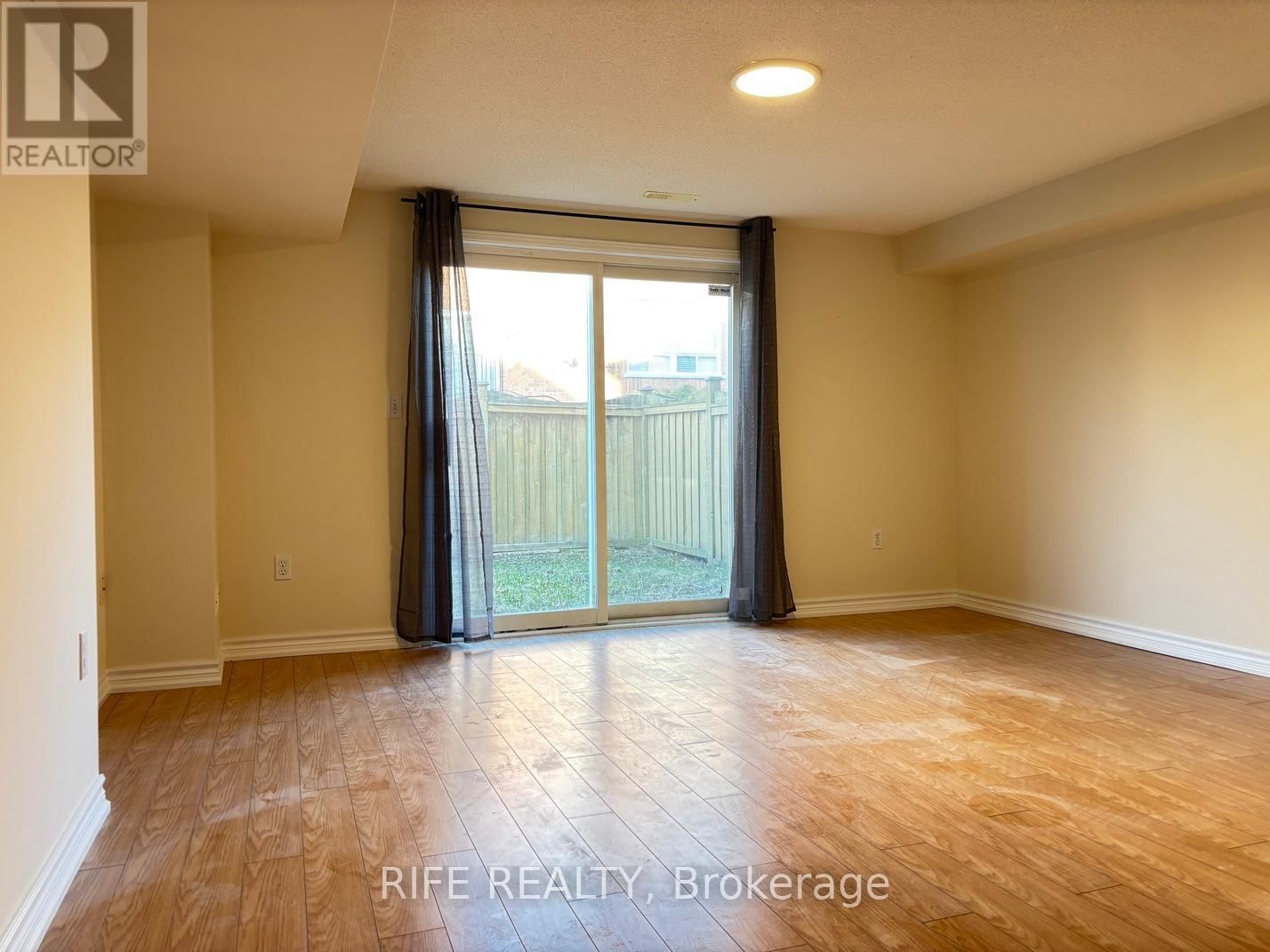 111 ORCHARD HILL BOULEVARD Image 16