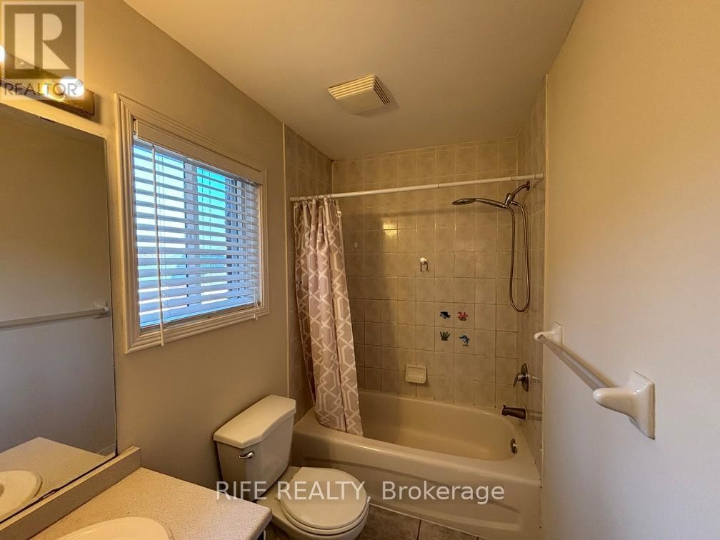 111 ORCHARD HILL BOULEVARD Image 21