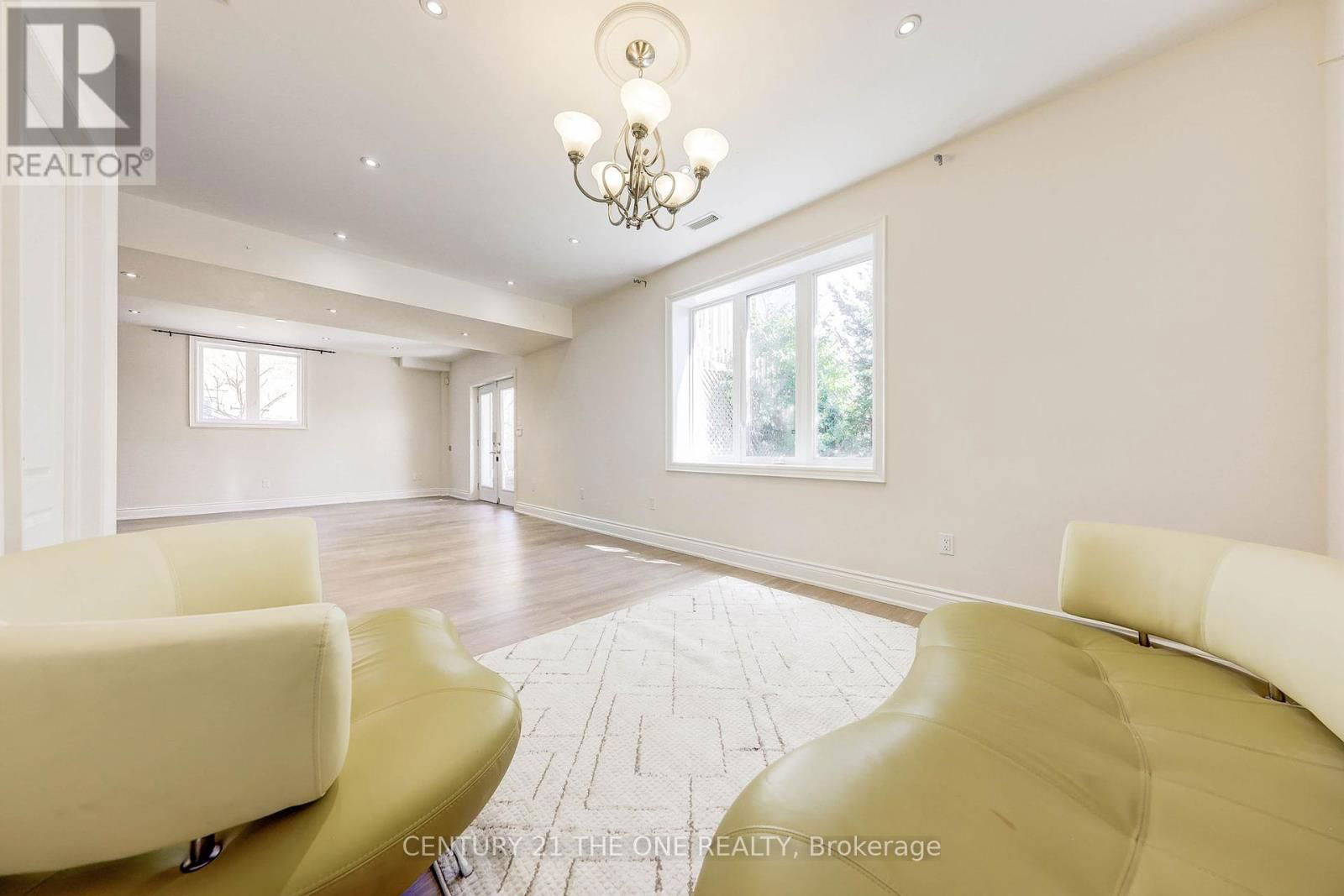 99 RIVERMILL CRESCENT Image 28
