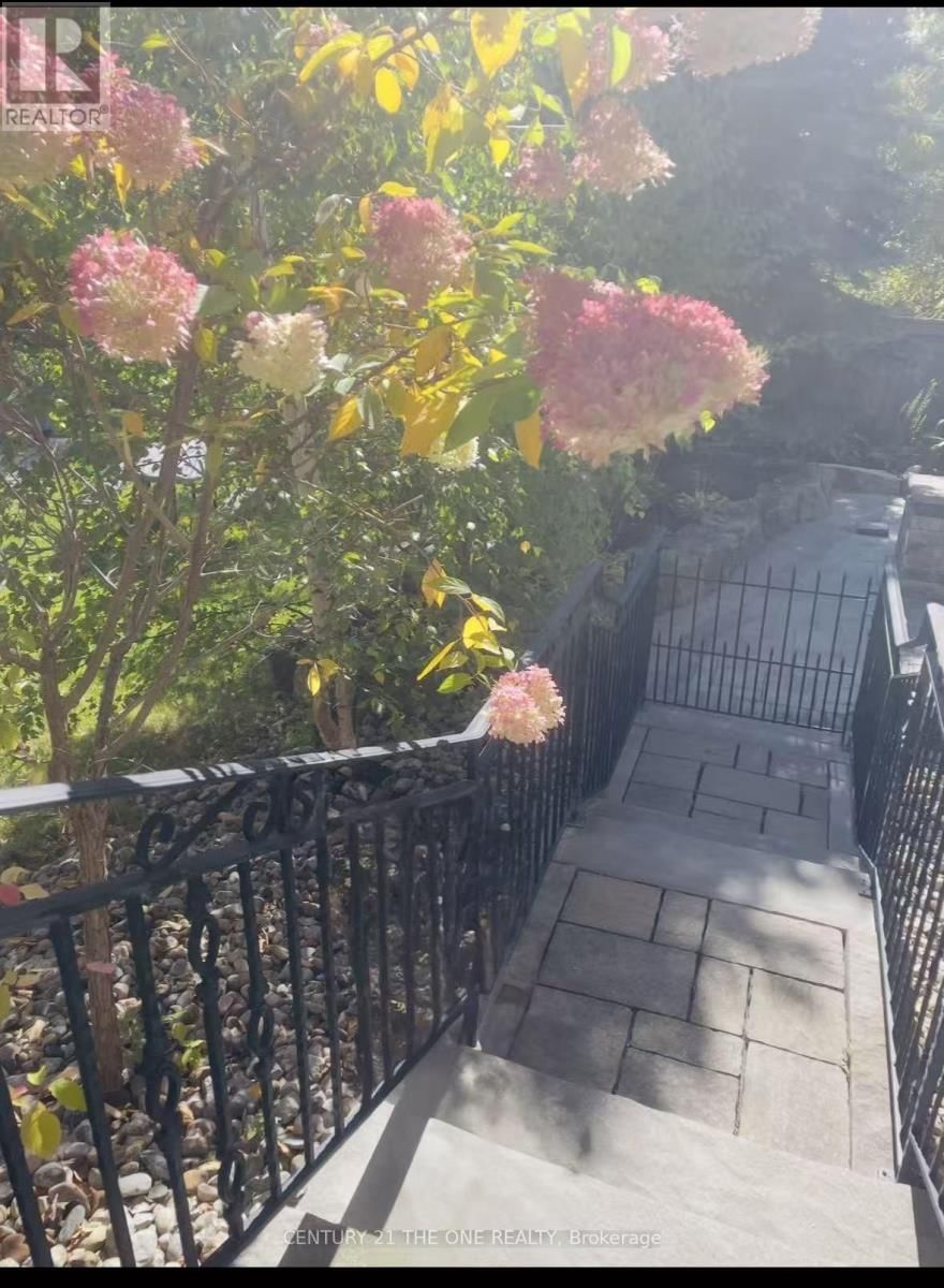 99 RIVERMILL CRESCENT Image 34