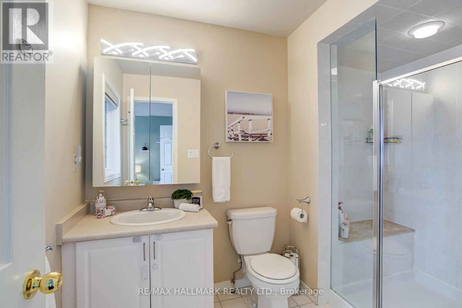187 HAWKVIEW BOULEVARD Image 28