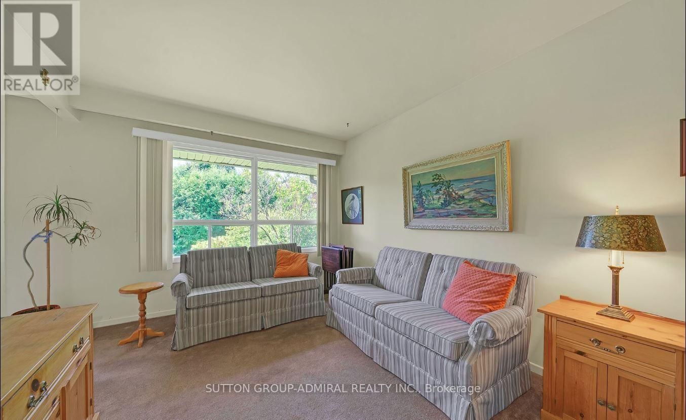 379 SUGAR MAPLE LANE Image 17
