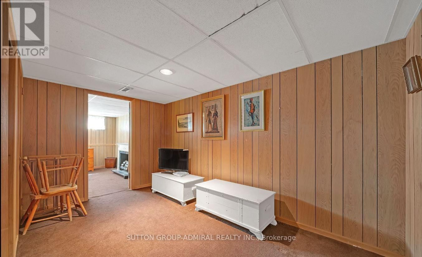 379 SUGAR MAPLE LANE Image 24