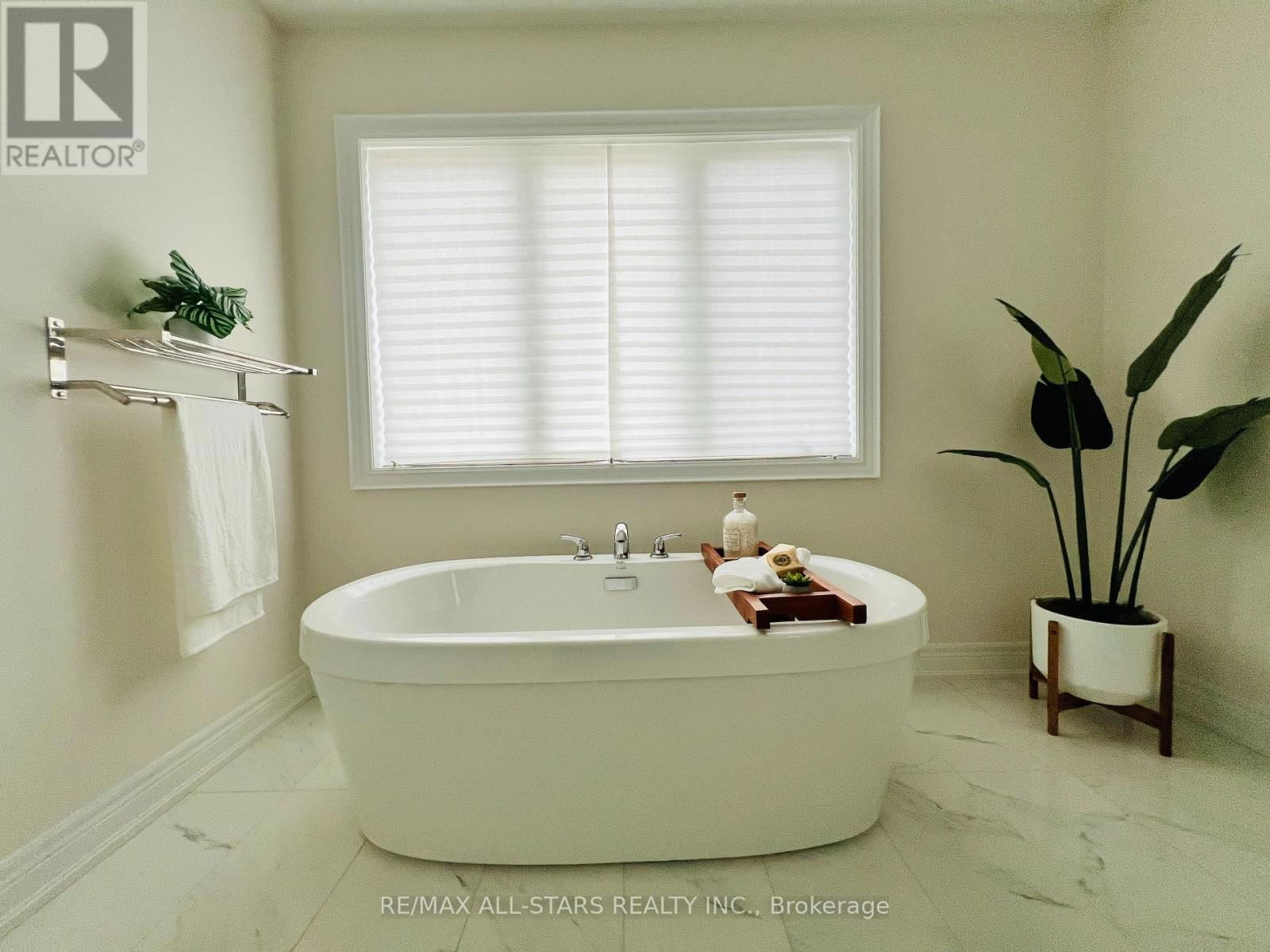 36 FAIMIRA AVENUE Image 7