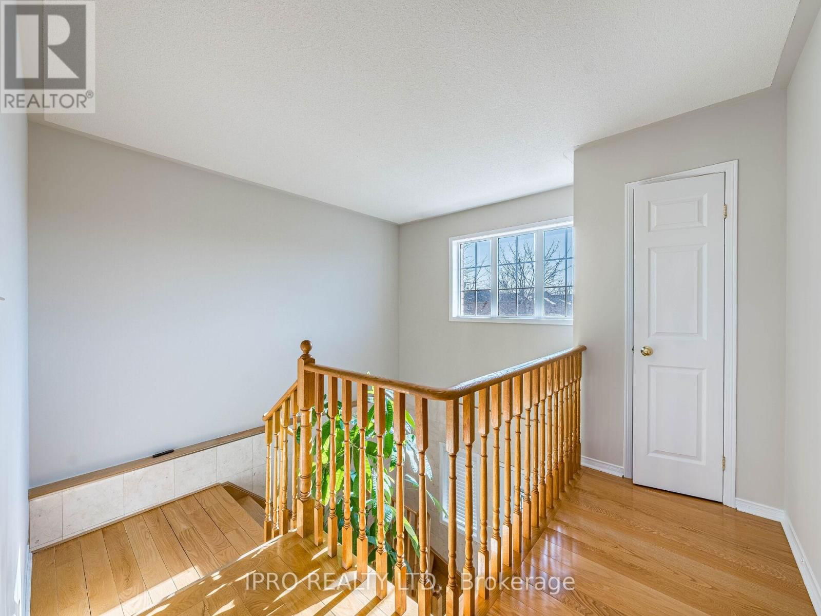 5 REYNOLDS AVENUE Image 23