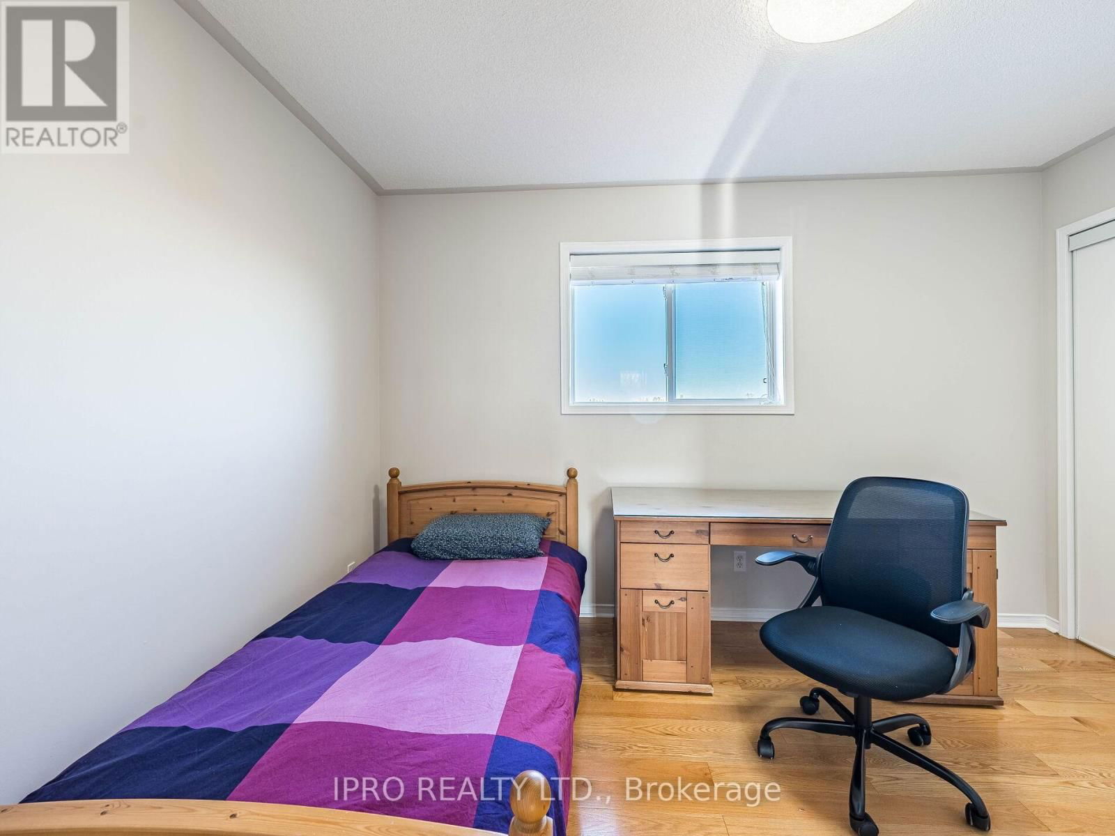 5 REYNOLDS AVENUE Image 33