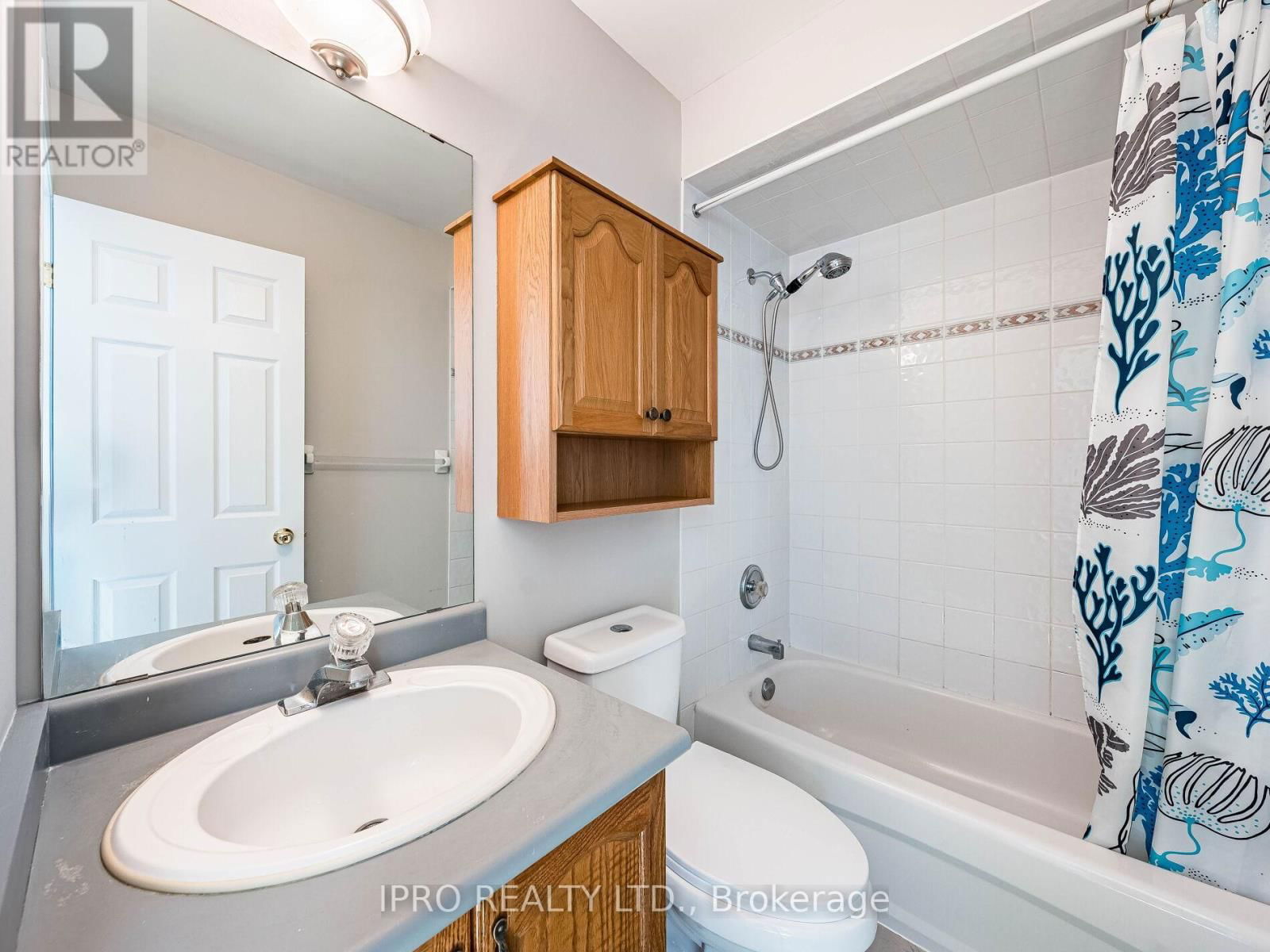 5 REYNOLDS AVENUE Image 36