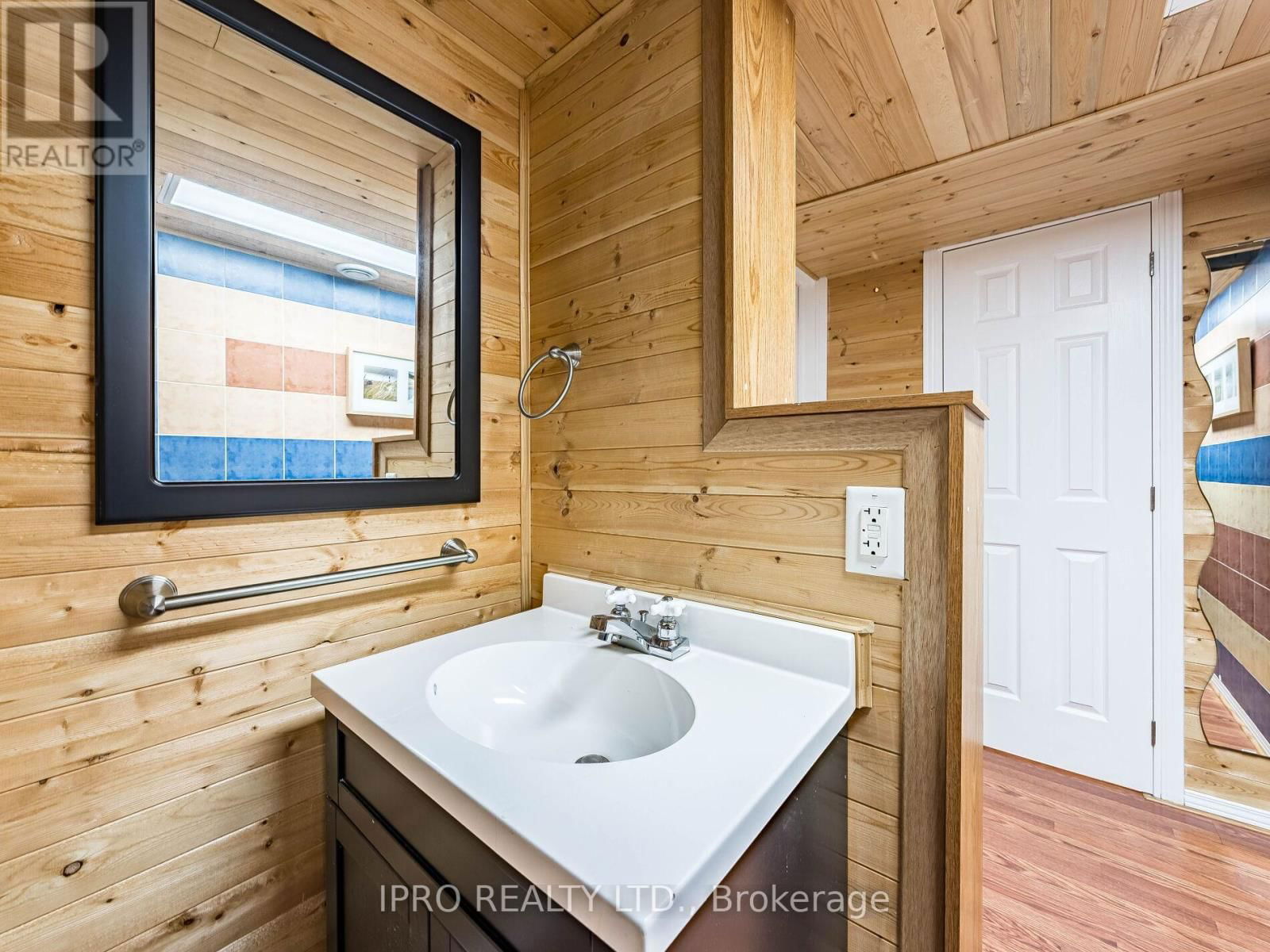 5 REYNOLDS AVENUE Image 46