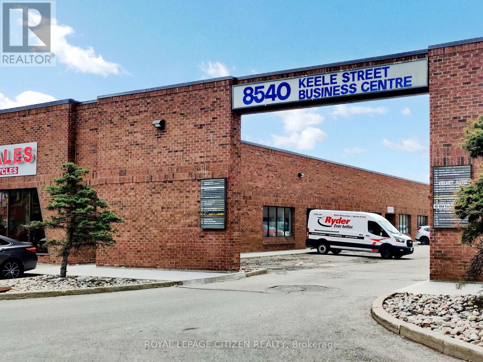 35 - 8540 KEELE STREET Image 1
