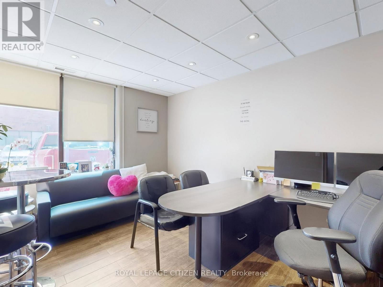 35 - 8540 KEELE STREET Image 13