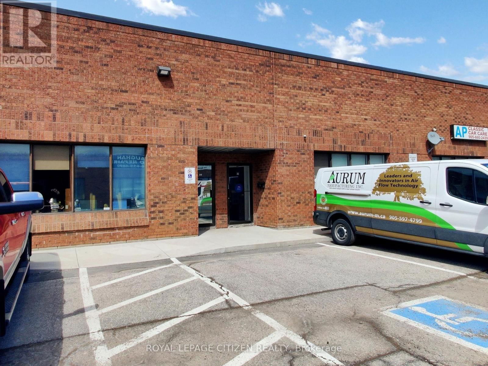 35 - 8540 KEELE STREET Image 3