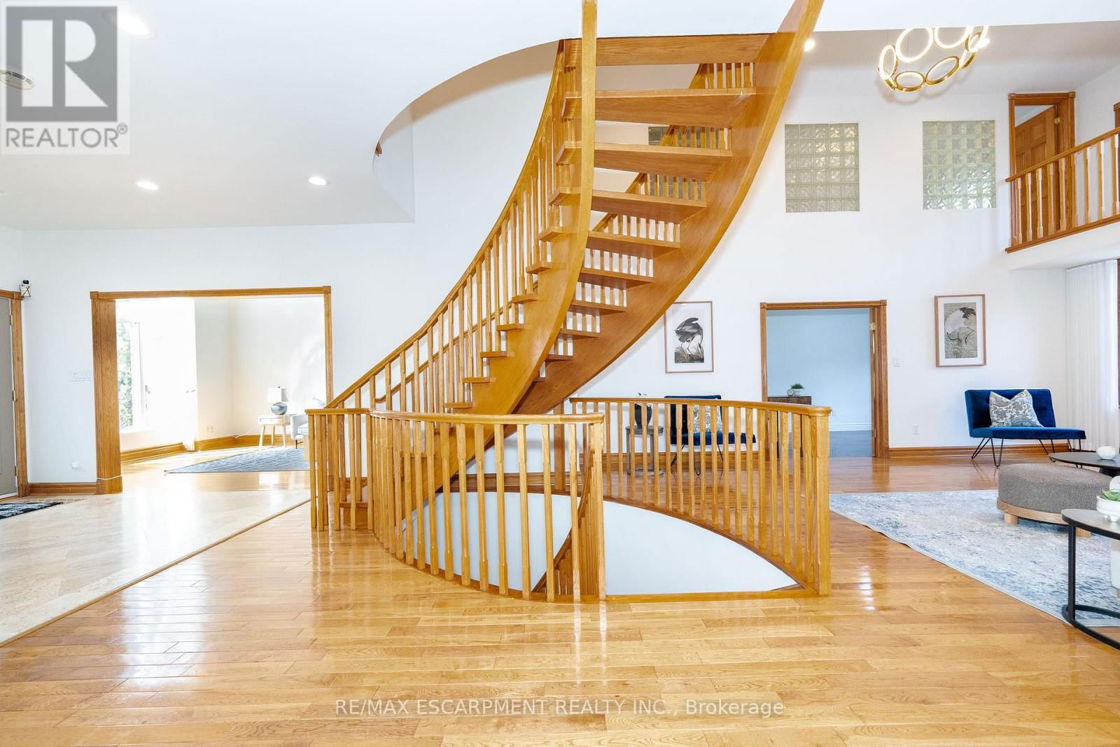 122 ARTEN AVENUE Image 10