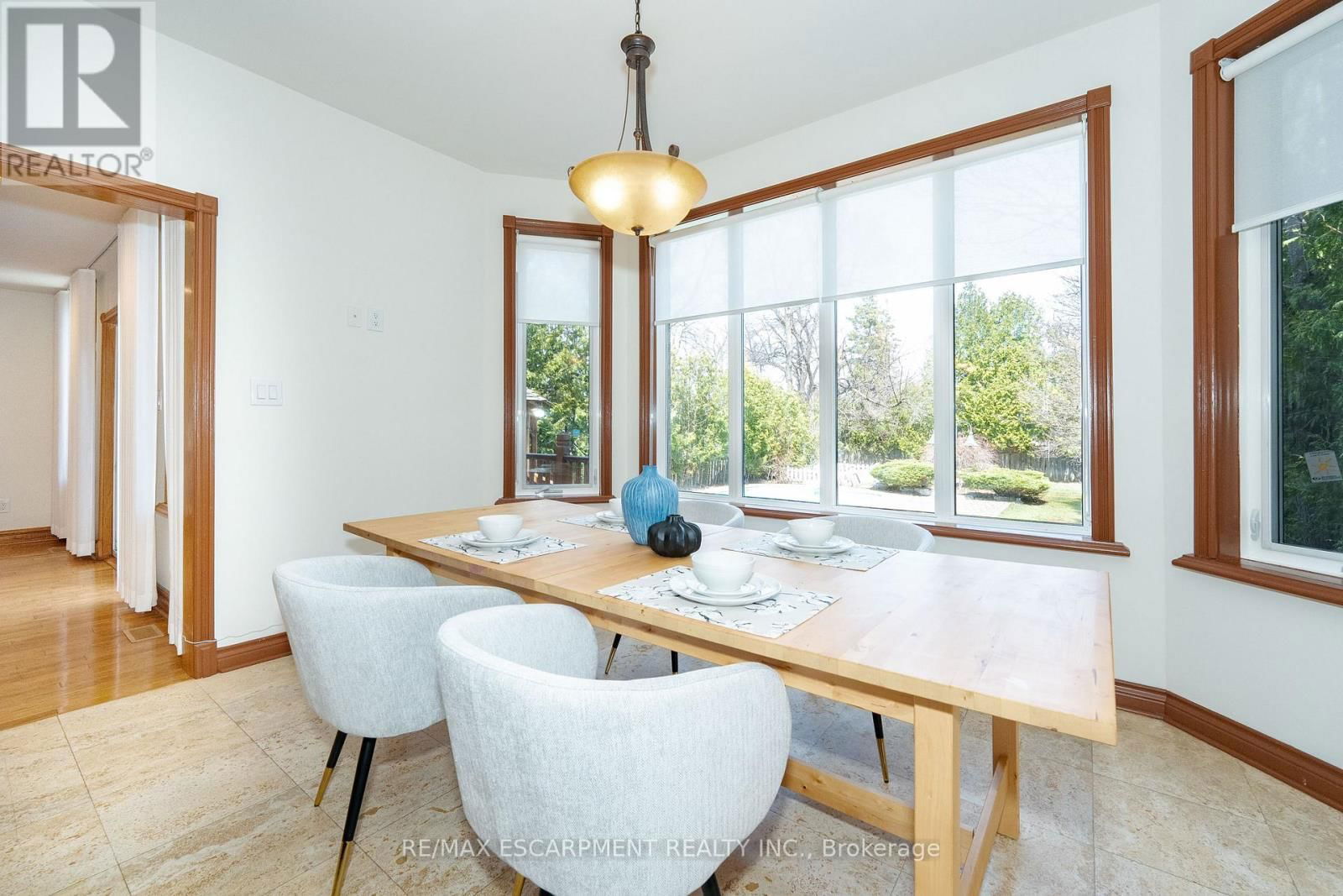 122 ARTEN AVENUE Image 16