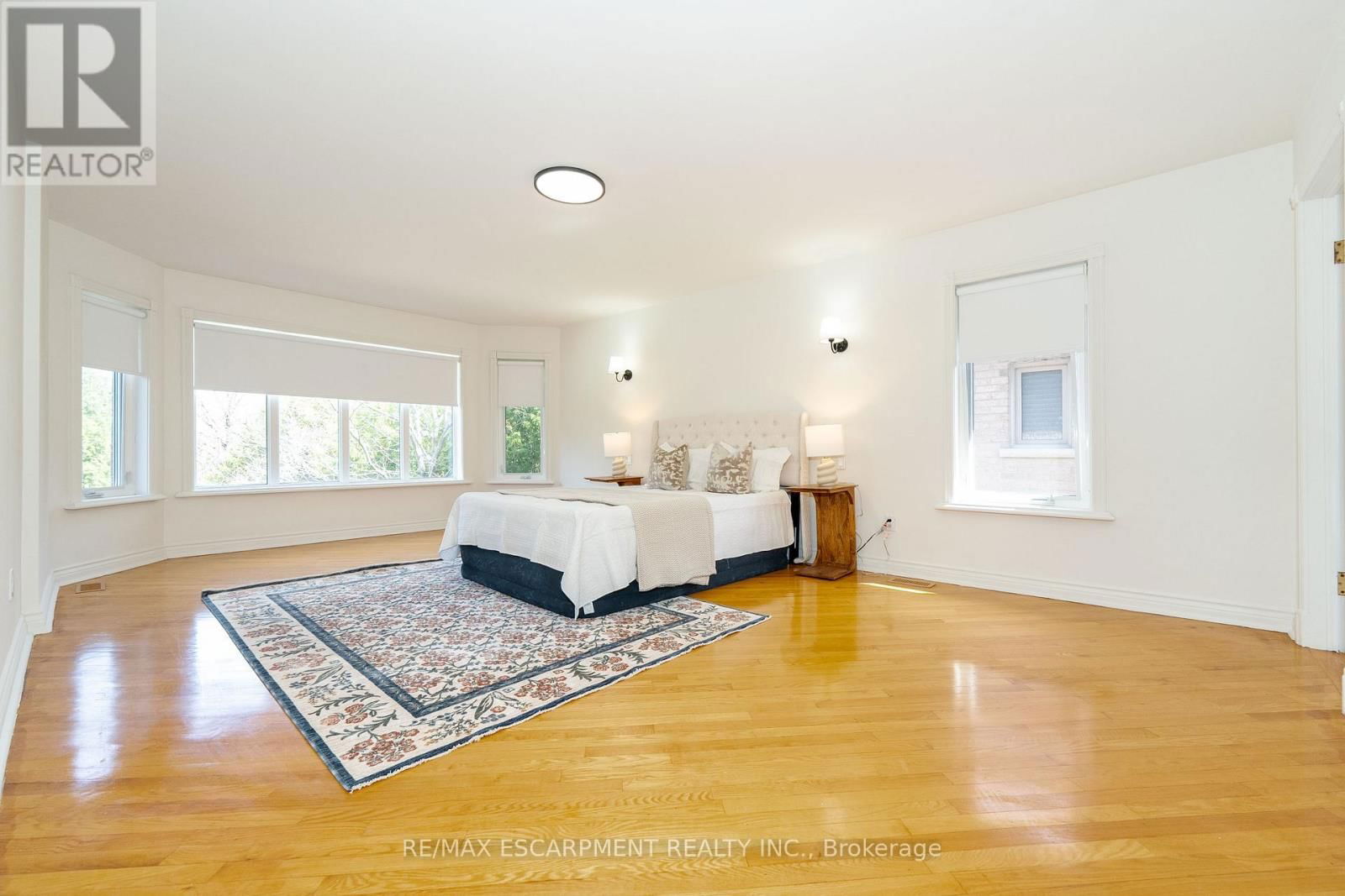 122 ARTEN AVENUE Image 22