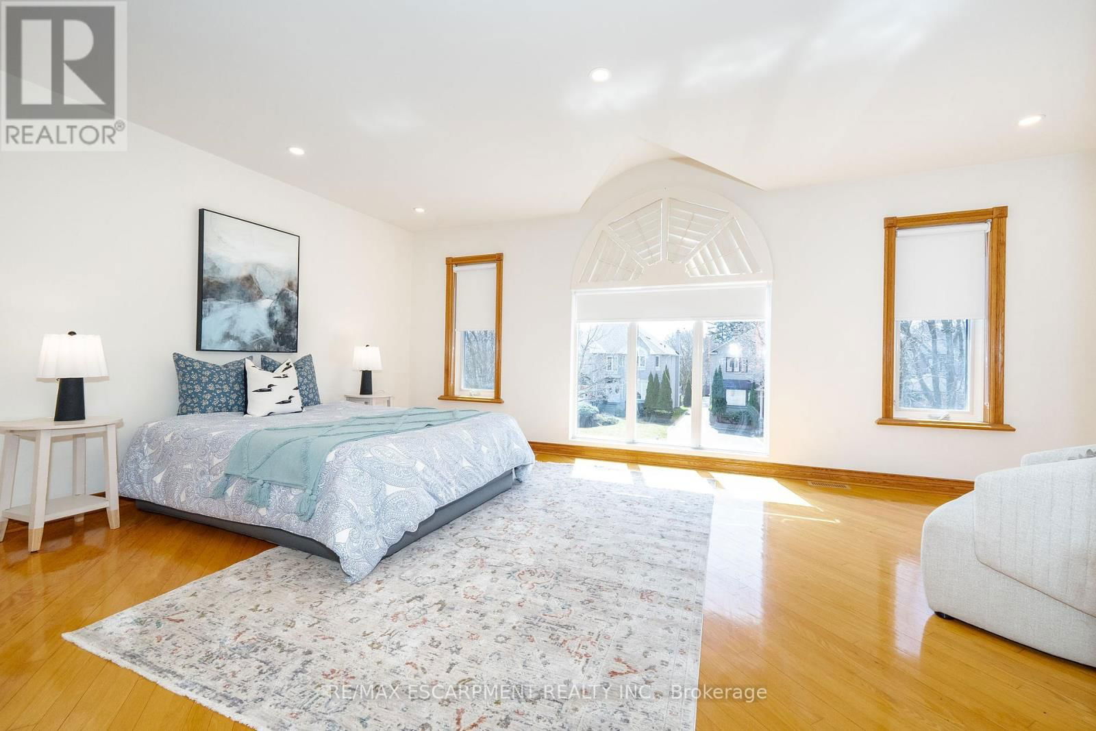 122 ARTEN AVENUE Image 29
