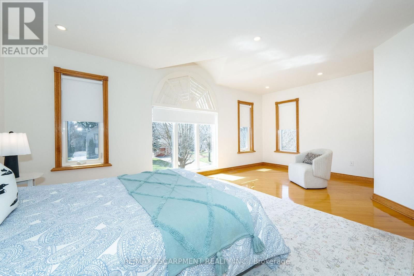 122 ARTEN AVENUE Image 30