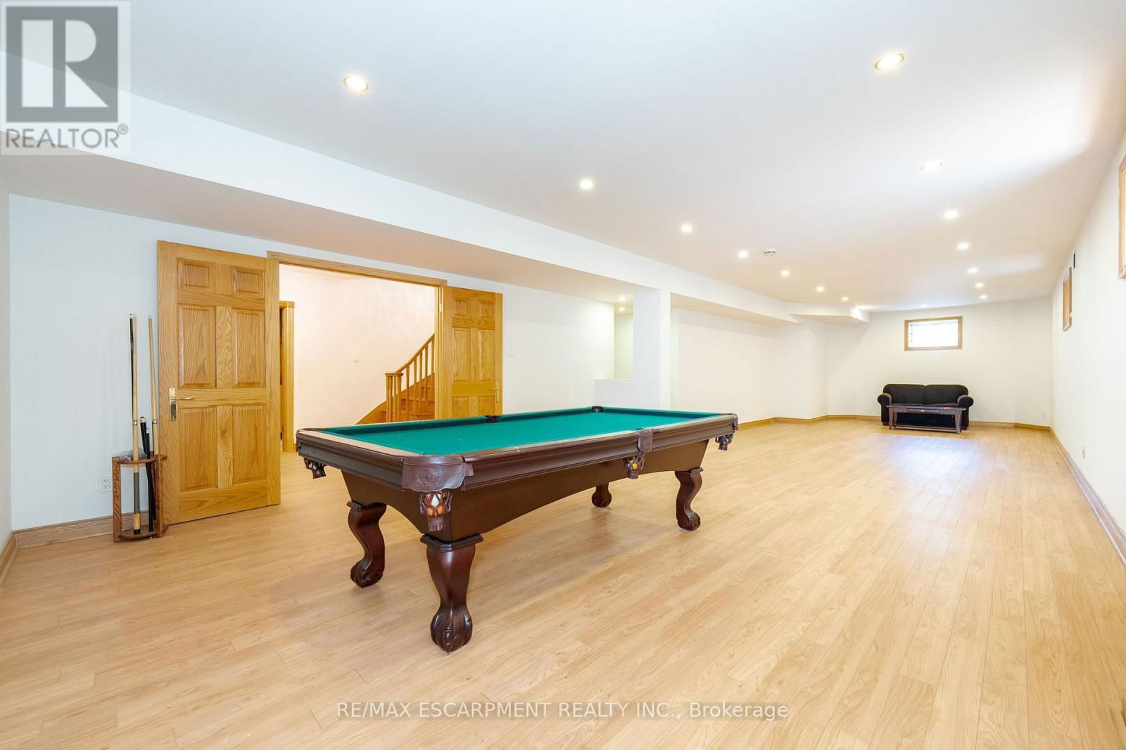 122 ARTEN AVENUE Image 33